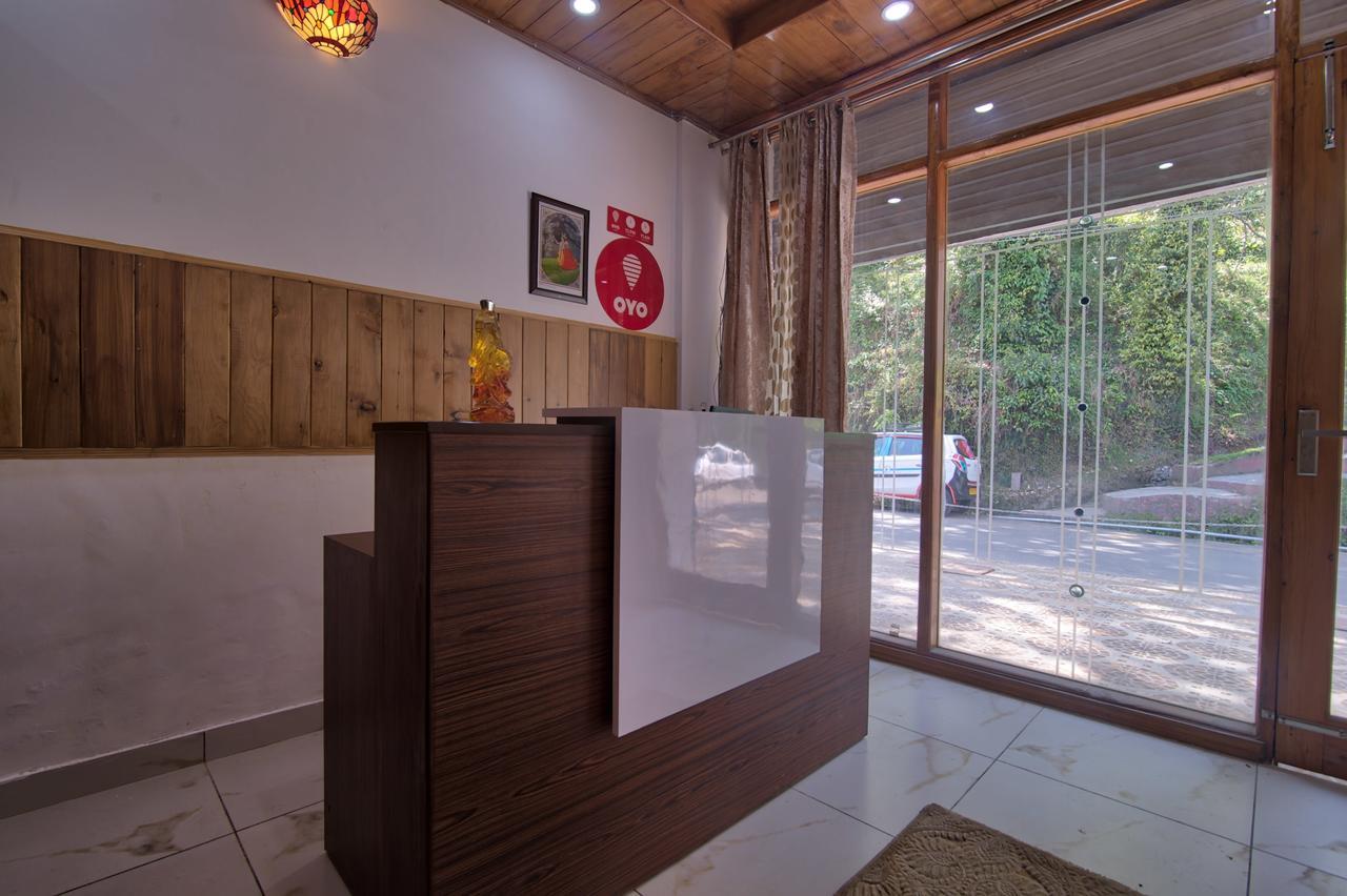 Oyo 13755 Woodstock Inn Dalhousie Bagian luar foto